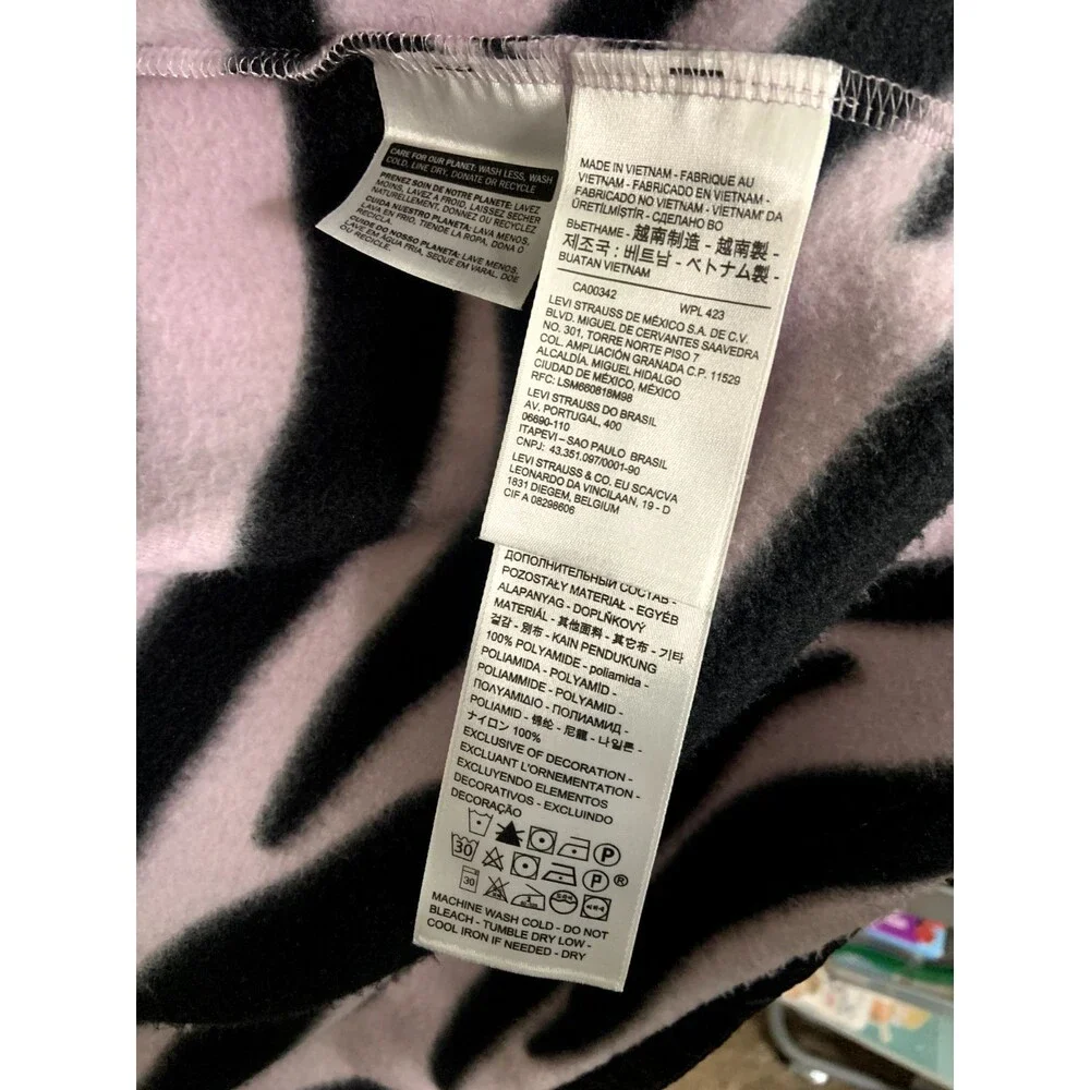 Levi's Skateboarding Mock Sweater Full Zip Fleece Zebra Print Lavender Sz Medium - Picture 4 of 8